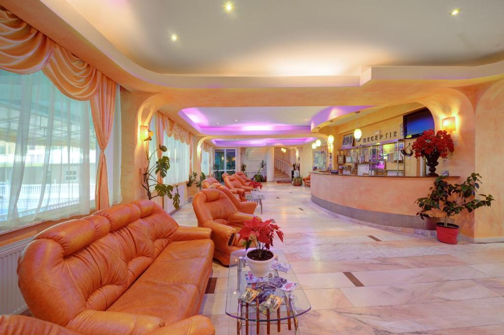 Hotel Cornul Vanatorului Piteszti Zewnętrze zdjęcie